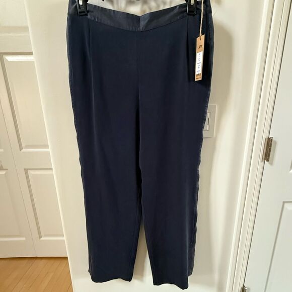 Go by GoSilk Mattes/Shine Wide Leg Silk Pants in Midnight Navy L NWT - Picture 2 of 12